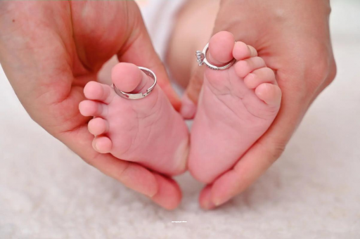 代怀包生男孩机构五个月孕妇肚子多大